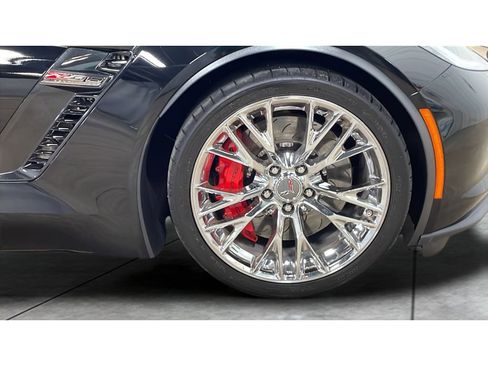 Certified 2016 Chevrolet Corvette Z06 w/ 3LZ Preferred Equipment Group image 19