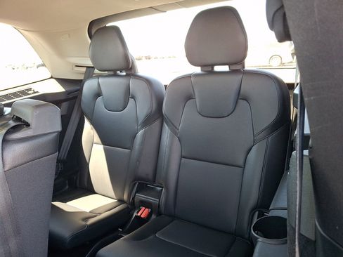 Used 2020 Volvo XC90 T5 Momentum AWD/4WD image 10