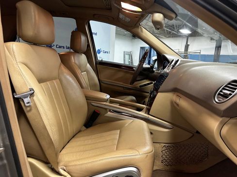 Used 2008 Mercedes-Benz ML 550 4MATIC image 25