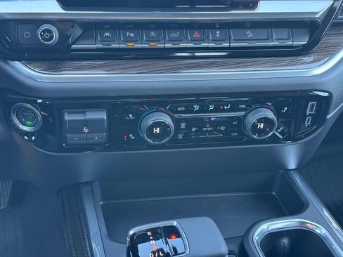 Used 2026 Chevrolet Silverado 1500 LT Trail Boss w/ LT Trail Boss Premium Package image 11