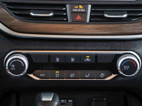 Used 2024 Nissan Altima 2.5 SV image 20