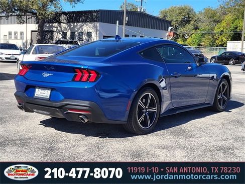 Used 2024 Ford Mustang ECOBOOST image 5