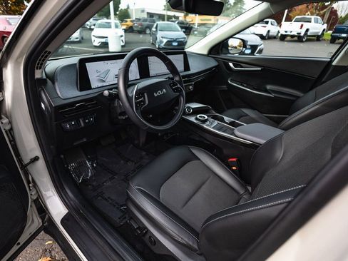 Used 2024 Kia EV6 Light image 11