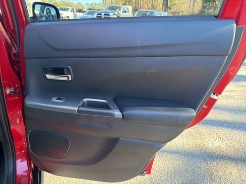 Used 2018 Mitsubishi Outlander Sport SE image 23