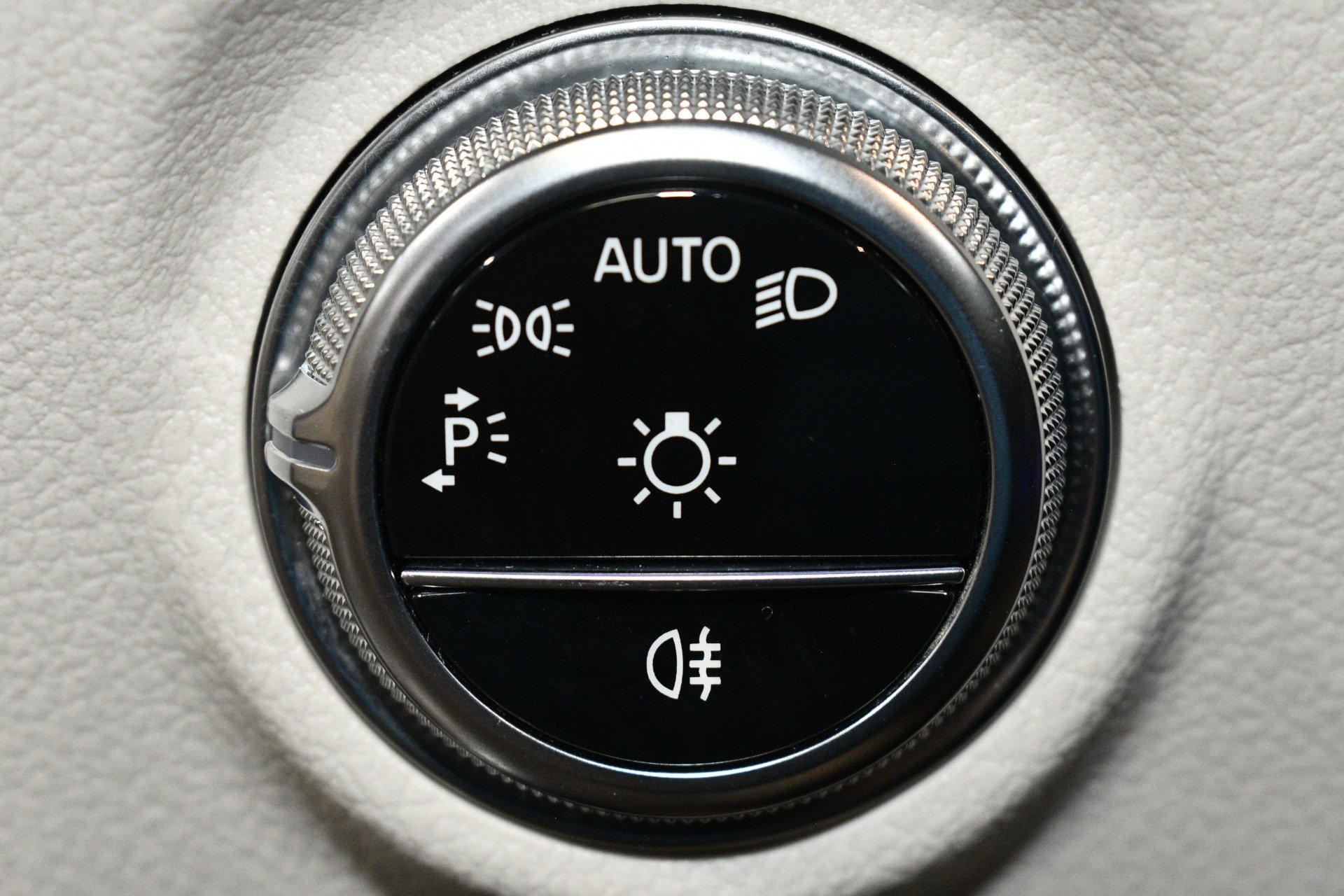 Used 2023 Mercedes-Benz C 300 Sedan image 39
