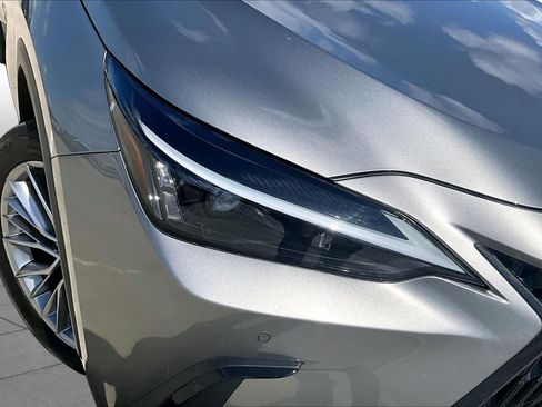 Used 2022 Lexus NX 350h AWD image 27