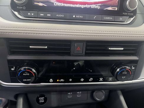 Used 2025 Nissan Rogue SV w/ SV Premium Package AWD/4WD image 20