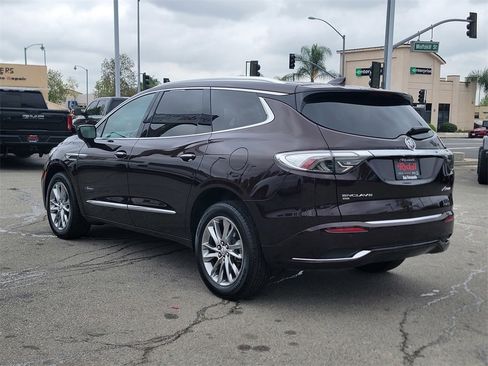 Used 2023 Buick Enclave Avenir w/ Avenir Technology Package image 7