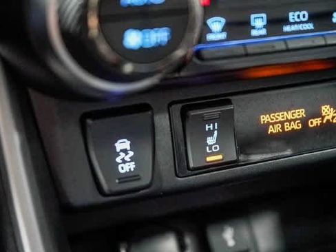 Certified 2022 Toyota RAV4 XLE Premium image 23