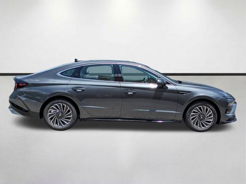 New 2026 Hyundai Sonata SEL FWD image 4
