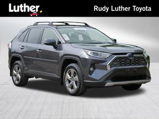 Used 2020 Toyota RAV4 Limited AWD/4WD video 1