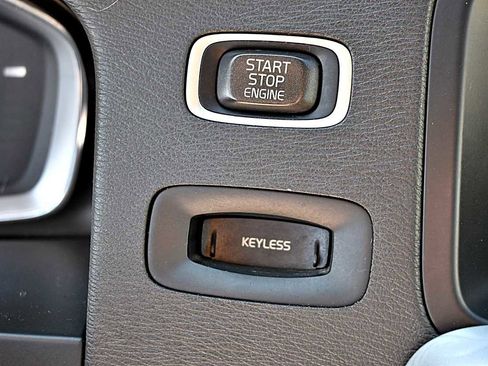 Used 2014 Volvo S60 T5 image 25