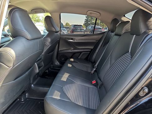 Used 2024 Toyota Camry SE FWD image 13
