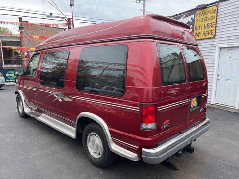Used 2000 Ford E-150 and Econoline 150 image 7