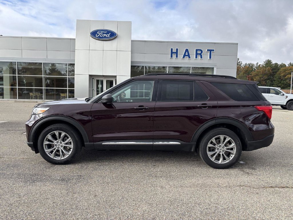 Used 2023 Ford Explorer XLT w/ Equipment Group 202A AWD/4WD image 6