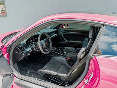 Used 2024 Porsche 911 GT3 RWD image 10