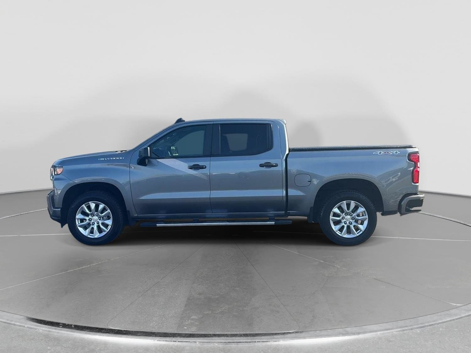 Used 2021 Chevrolet Silverado 1500 Custom AWD/4WD image 9