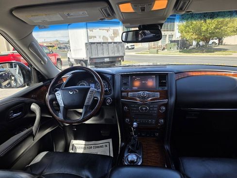 Used 2017 INFINITI QX80 4WD image 11