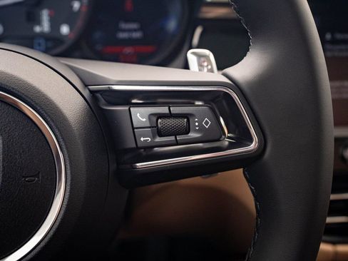 Used 2026 Porsche Macan image 25