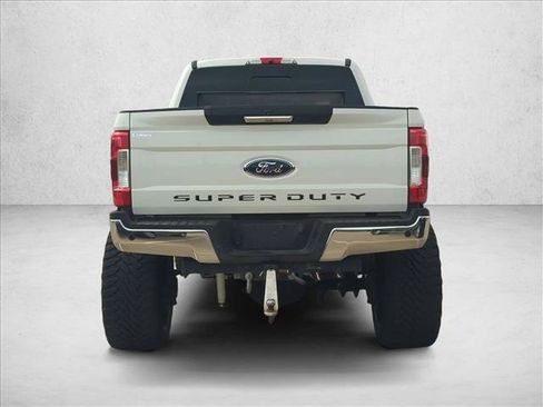 Used 2019 Ford F250 Lariat w/ Lariat Value Package image 5