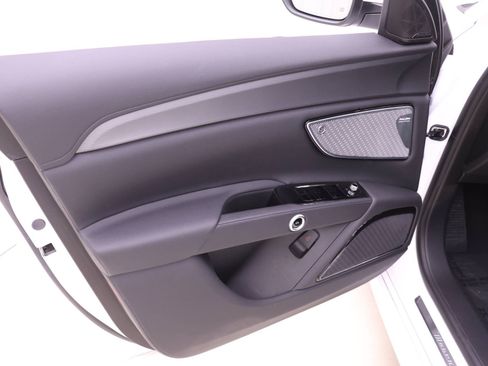 Used 2023 Maserati Grecale GT image 13