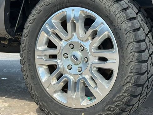 Used 2014 Ford F150 Platinum AWD/4WD image 16