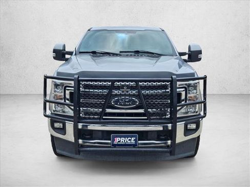 Used 2022 Ford F250 Lariat w/ Lariat Ultimate Package AWD/4WD image 2