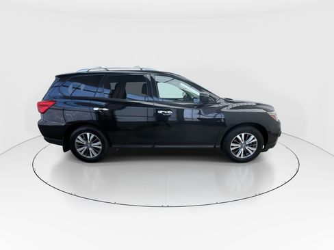 Used 2020 Nissan Pathfinder S image 9