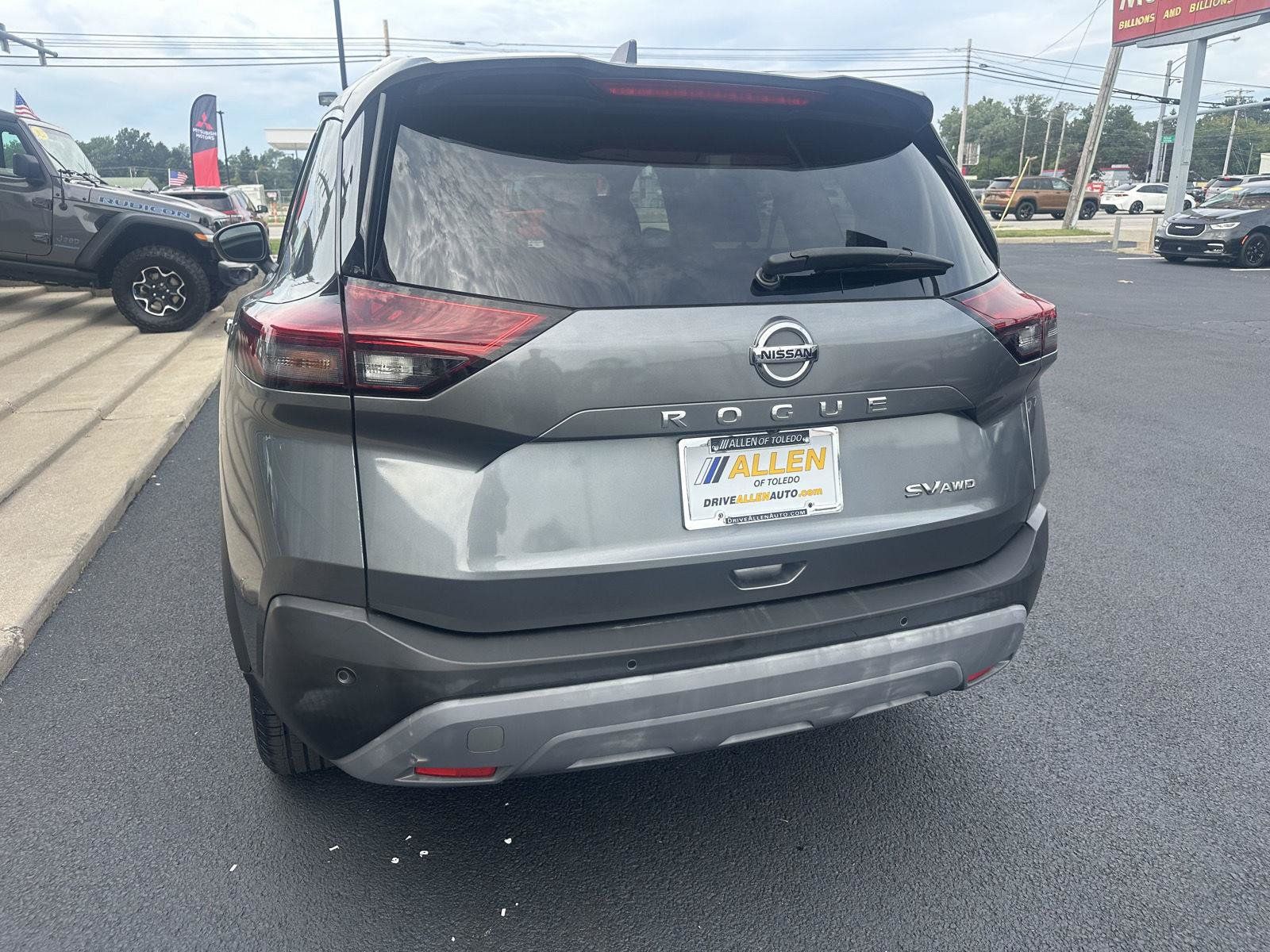 Used 2021 Nissan Rogue SV w/ Premium Package AWD/4WD image 10