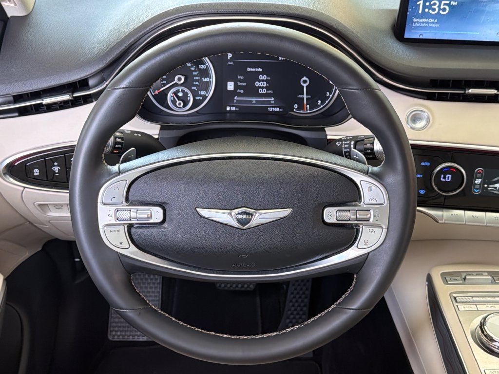 Used 2023 Genesis GV70 2.5T w/ Advanced Package AWD/4WD image 4