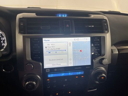 Used 2021 Toyota 4Runner Limited AWD/4WD image 65