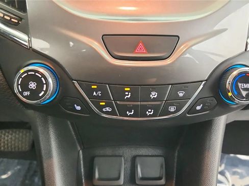 Used 2017 Chevrolet Cruze LT w/ Convenience Package FWD image 18