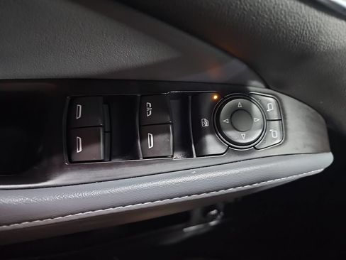 Used 2020 Buick Enclave Essence w/ Sound and Sites Package AWD/4WD image 29