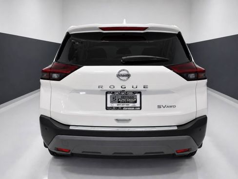 Certified 2021 Nissan Rogue SV w/ Premium Package AWD/4WD image 8