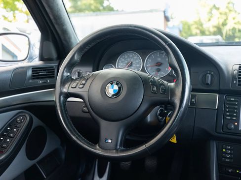 Used 2001 BMW M5 RWD image 32