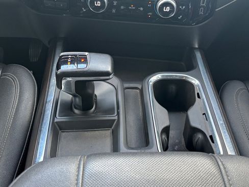 Used 2023 GMC Sierra 1500 SLT image 5