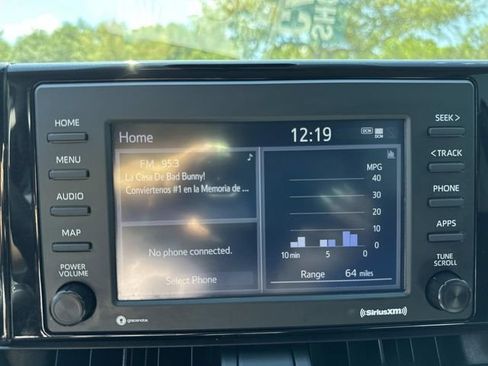 Used 2022 Toyota RAV4 XLE image 23