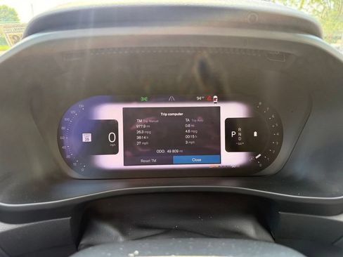 Used 2023 Volvo XC40 B5 Ultimate w/ Climate Package AWD/4WD image 7