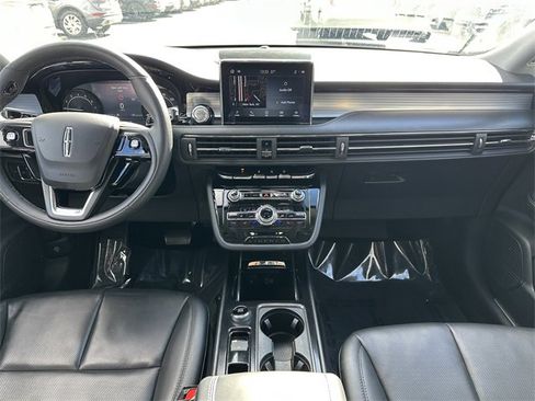 Certified 2022 Lincoln Corsair Standard w/ Equipment Group 101A image 15