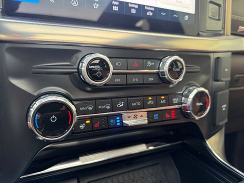 Used 2025 Ford F150 King Ranch w/ FX4 Off-Road Package image 32
