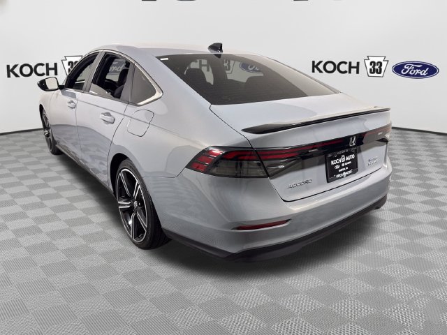 Used 2025 Honda Accord Sport image 6