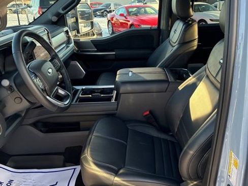 Used 2026 Ford F450 Platinum w/ FX4 Off-Road Package image 12