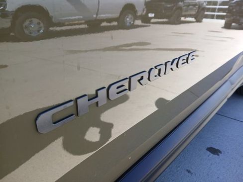 New 2026 Jeep Cherokee Limited AWD/4WD image 32