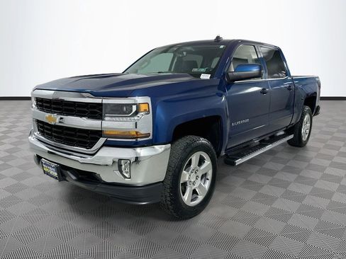 Used 2017 Chevrolet Silverado 1500 LT w/ All Star Edition AWD/4WD image 3