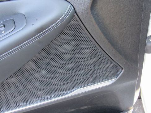 Used 2023 Hyundai Santa Fe SEL Premium image 14