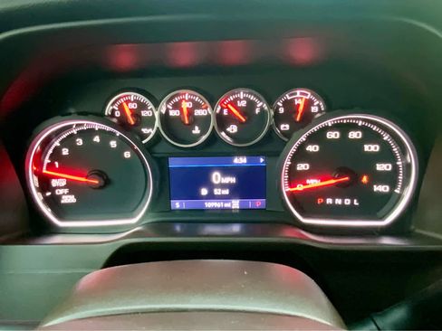 Used 2020 Chevrolet Silverado 1500 LT Trail Boss image 40