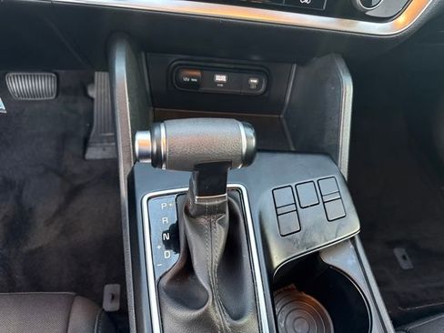 Used 2024 Kia Sportage LX image 18