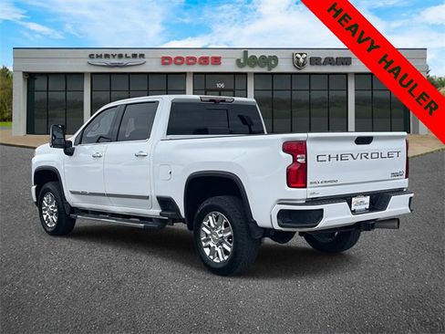 Used 2024 Chevrolet Silverado 3500 High Country w/ High Country Premium Package image 34