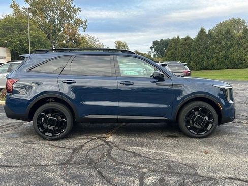 New 2026 Kia Sorento SX image 2