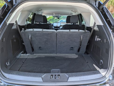 Used 2025 Ford Explorer Active RWD image 13